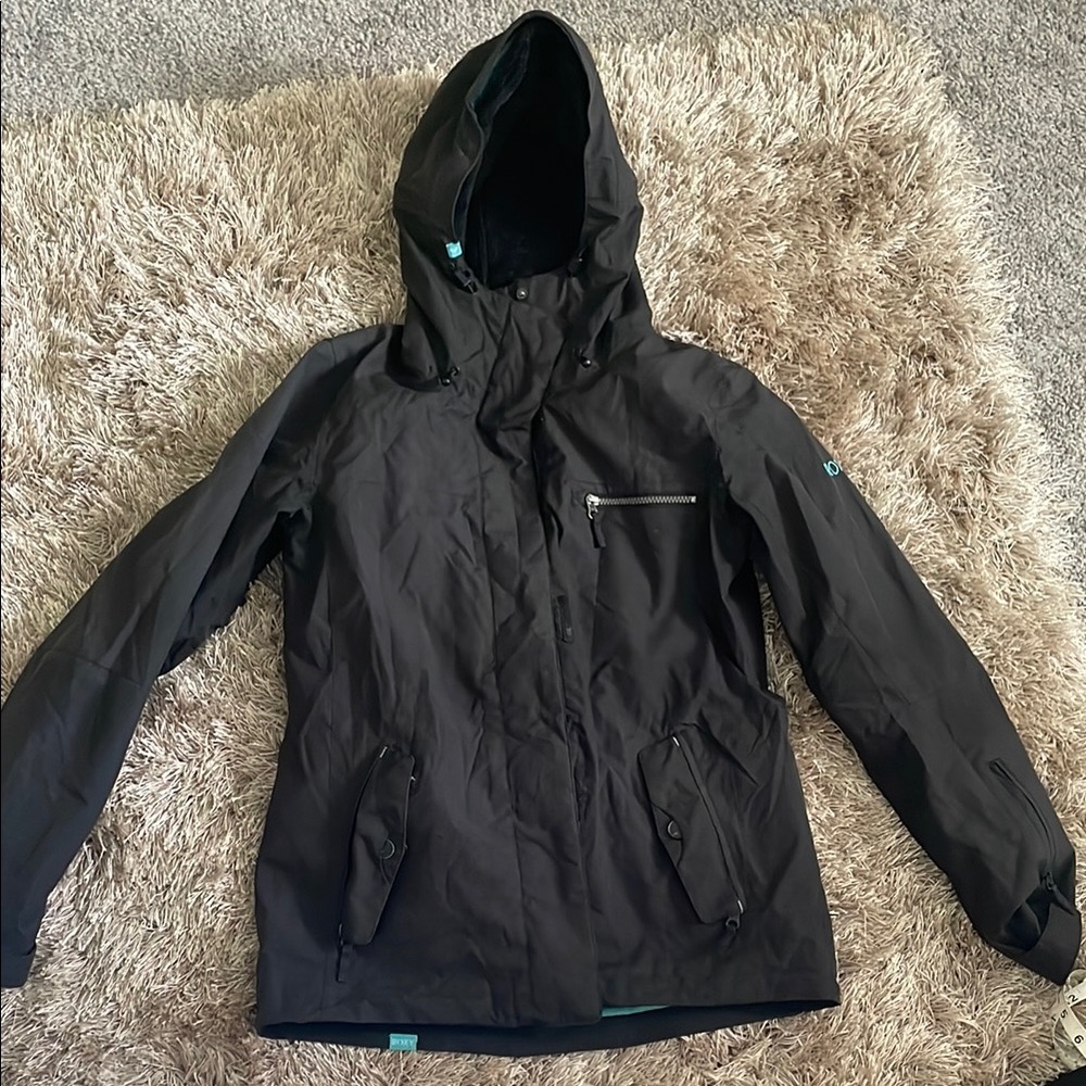Roxy Black and Blue Ski/Snowboard Jacket with DryFlight Technology